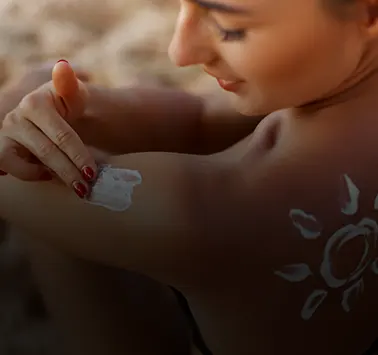 Crèmes solaires teintées